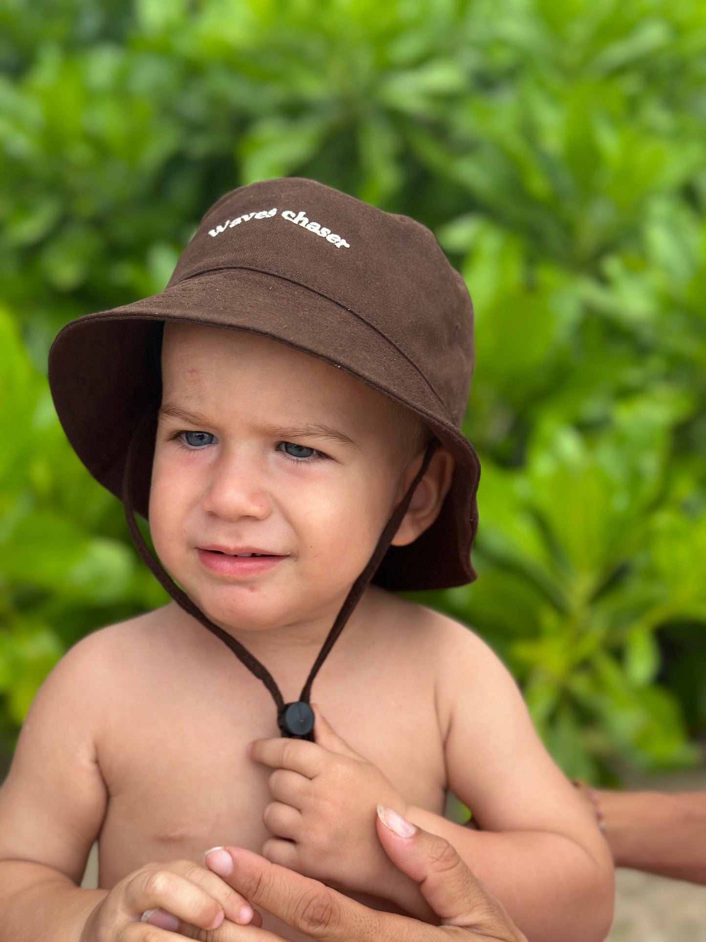 Waves chaser bucket hat