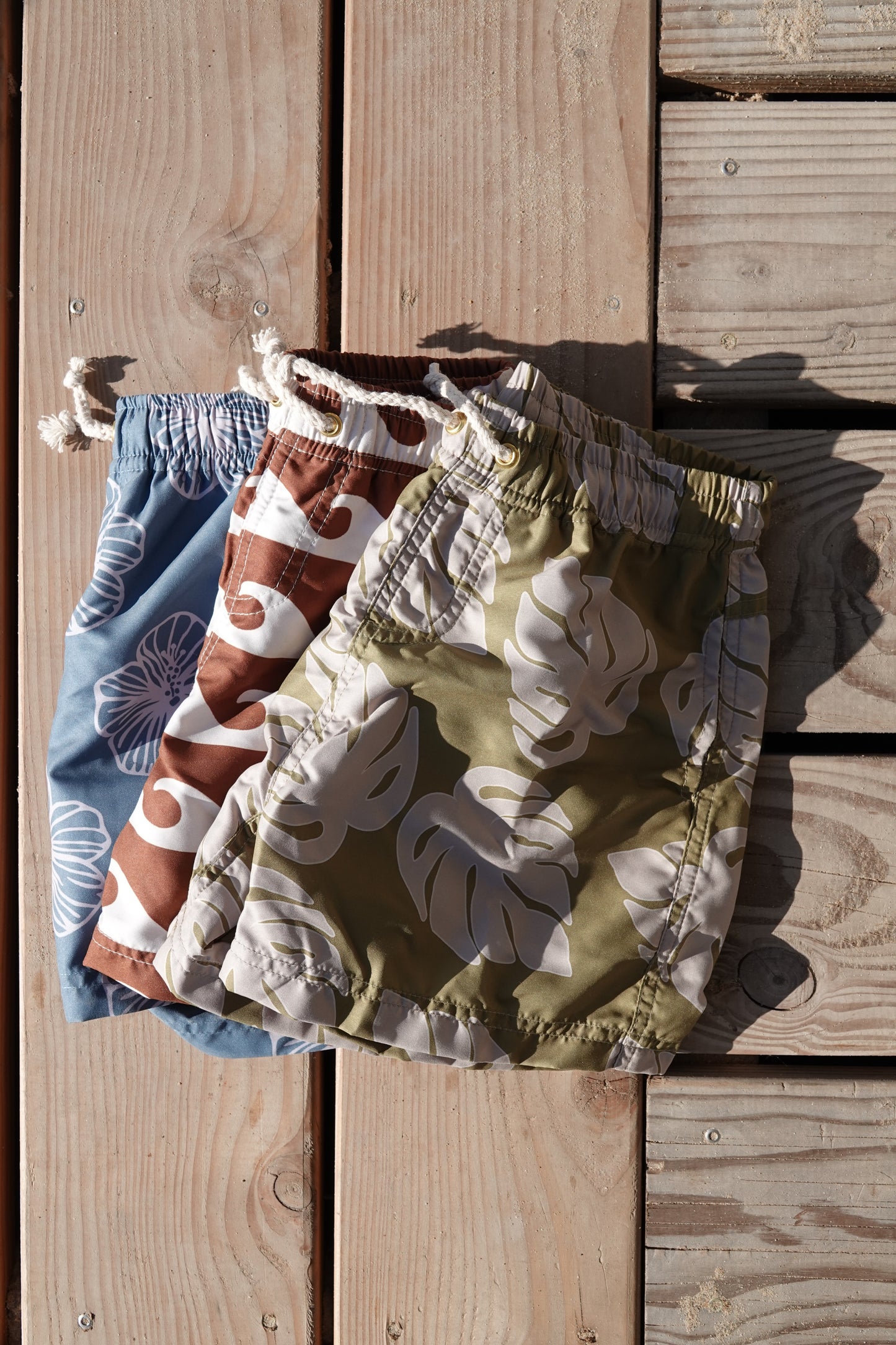 Watershorts waves brown