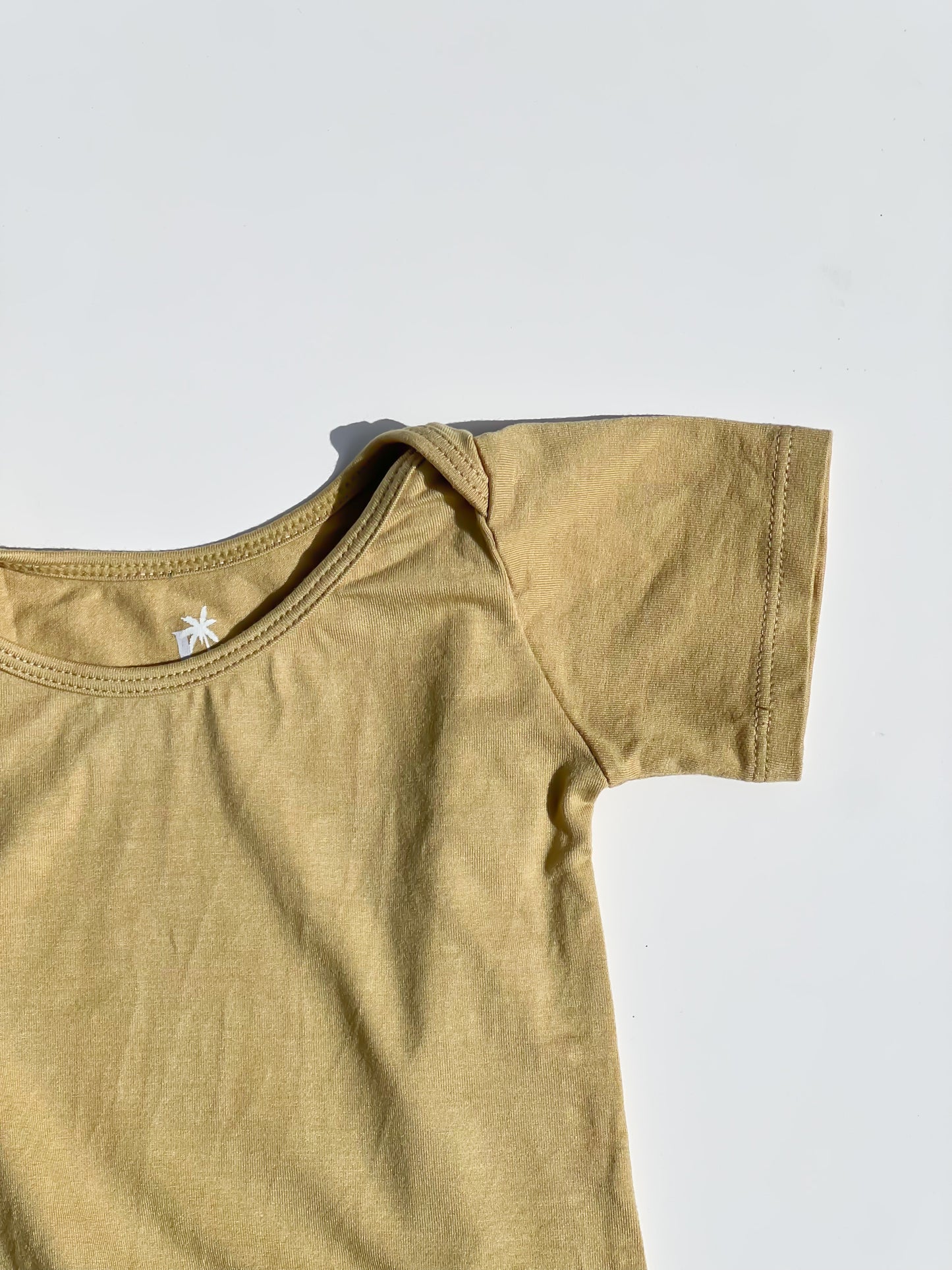 Onesie short sleeves sand